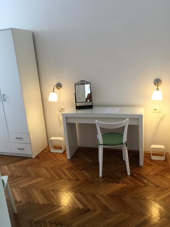 Arenacentar Apartments Пула Екстер'єр фото