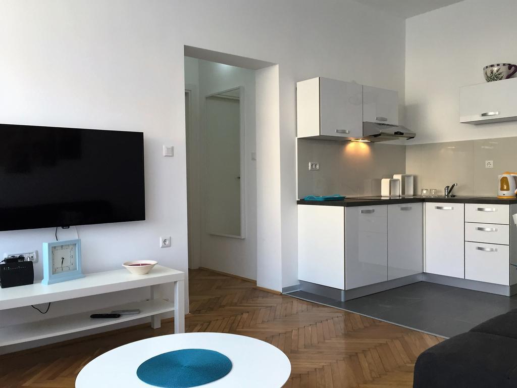 Arenacentar Apartments Пула Екстер'єр фото