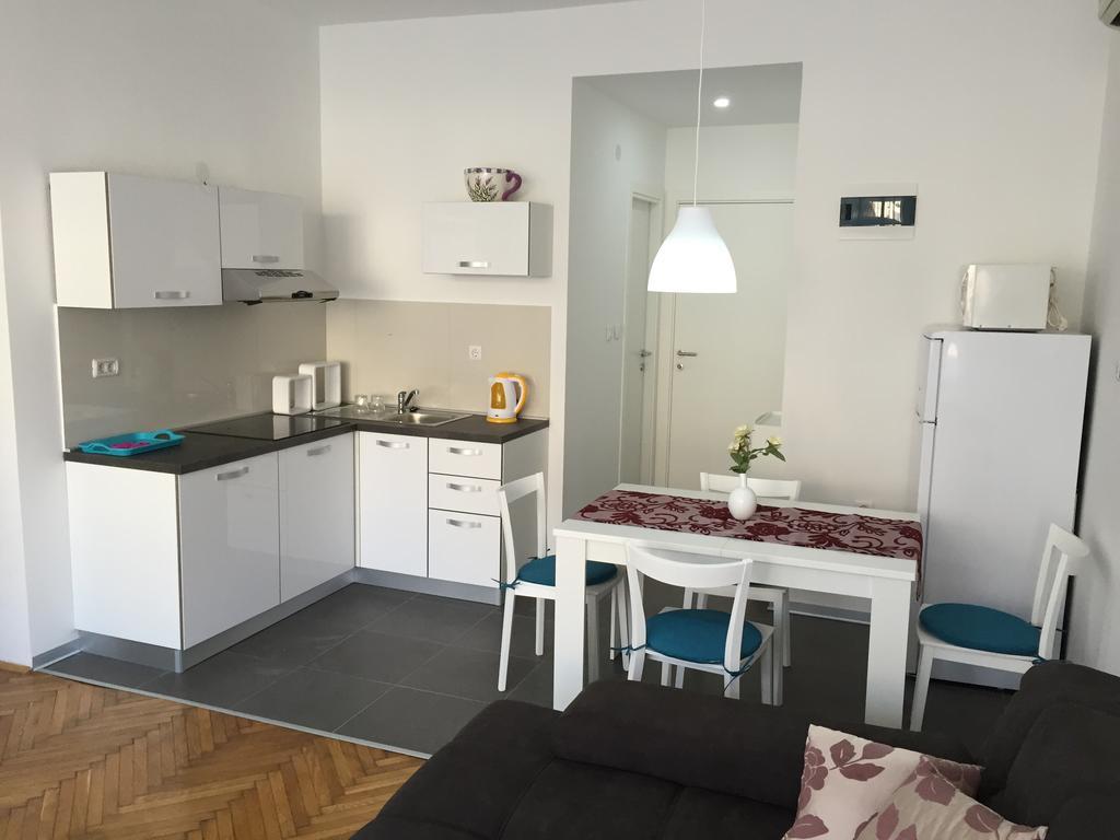 Arenacentar Apartments Пула Екстер'єр фото