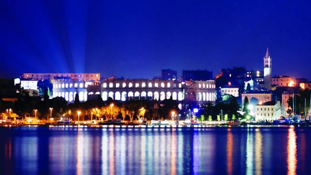 Arenacentar Apartments Пула Екстер'єр фото